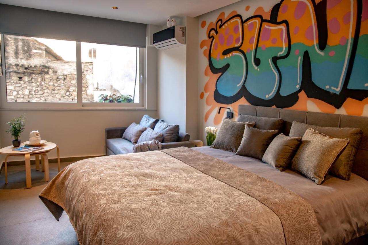 Triple A - Graffiti Homage In Psirri Square - Free Parking! Apartment เอเธนส์ ภายนอก รูปภาพ